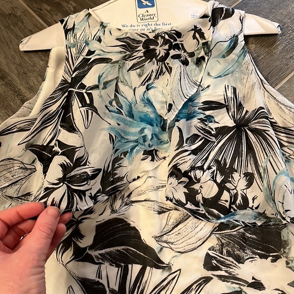 WHBM shell - Picture 2 of 9